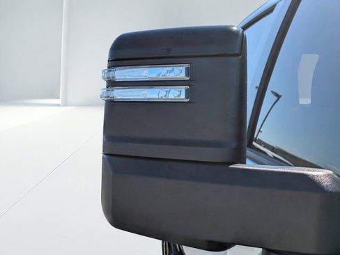 Used 2021 GMC Sierra 2500 AT4 w/ AT4 Preferred Package image 9