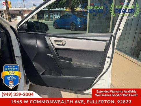 Used 2017 Toyota Corolla LE w/ Carpet Mat Package (TMS) FWD image 24