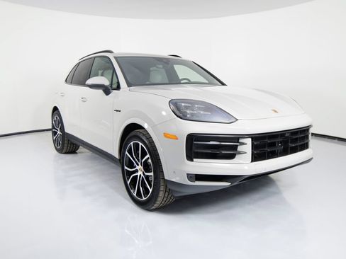 Certified 2026 Porsche Cayenne E-Hybrid AWD/4WD image 55