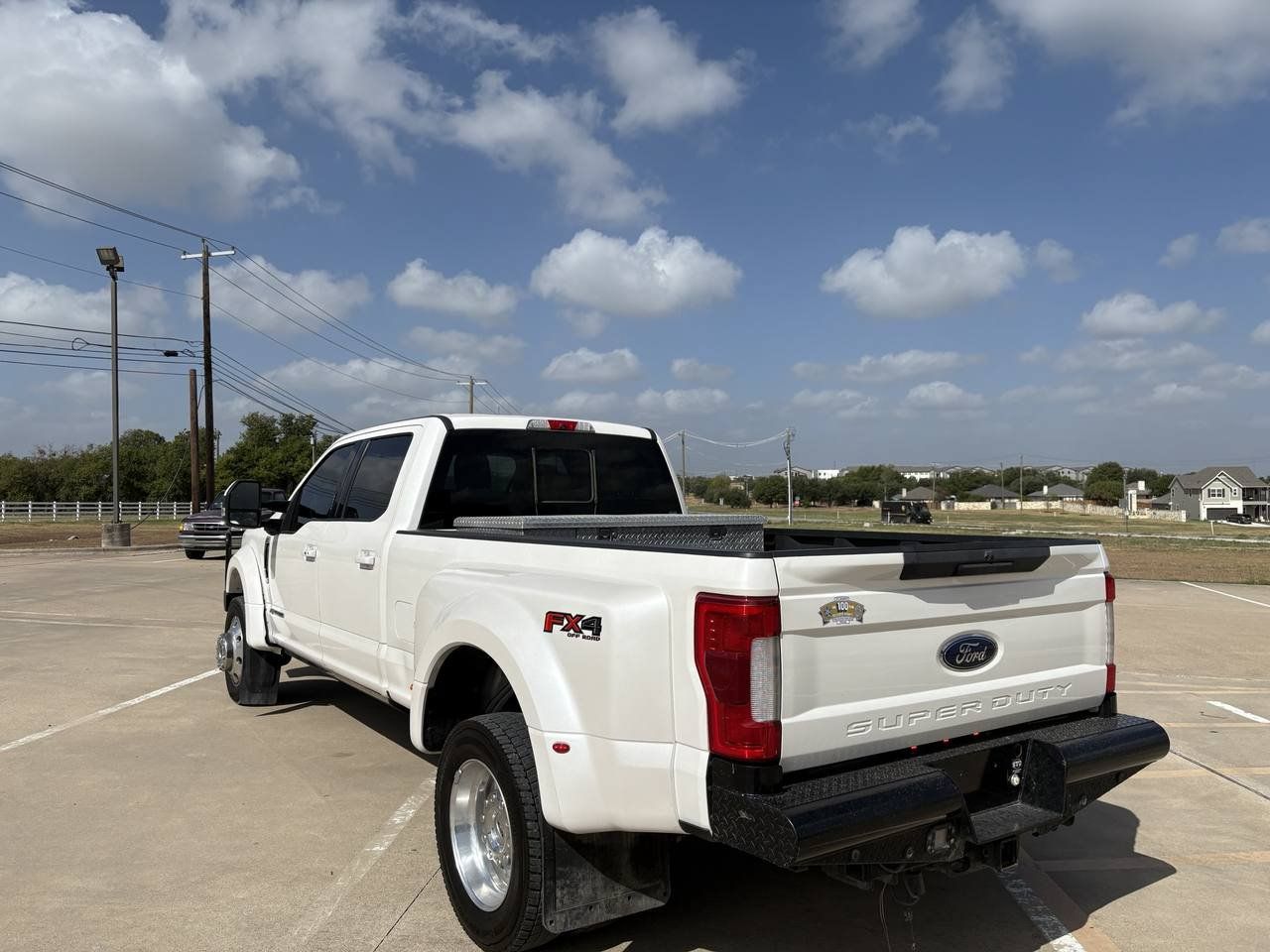 Used 2019 Ford F450 Lariat w/ Lariat Ultimate Package AWD/4WD image 3