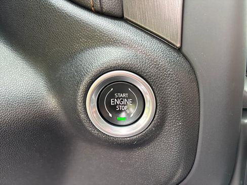 Certified 2021 GMC Sierra 1500 AT4 w/ AT4 Premium Package AWD/4WD image 38