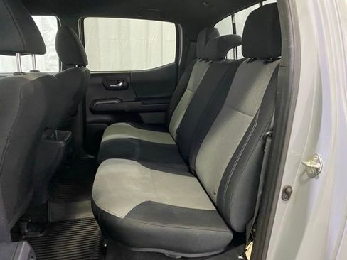 Certified 2020 Toyota Tacoma TRD Off-Road w/ Technology Package image 11