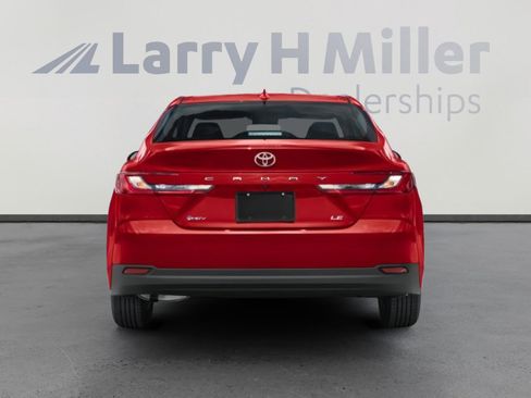 Certified 2025 Toyota Camry LE image 5