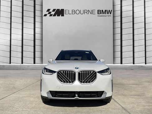 New 2026 BMW X3 xDrive30 w/ Premium Package image 2