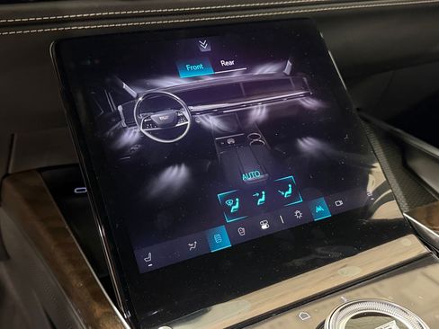New 2026 Cadillac Escalade Platinum Sport AWD/4WD image 35