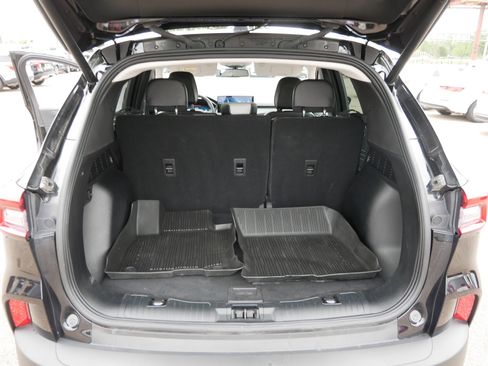 Certified 2023 Ford Escape Platinum w/ Premium Technology Package AWD/4WD image 18