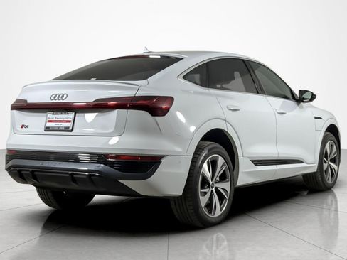 Used 2024 Audi Q8 e-tron Premium Plus w/ Premium Plus Package AWD/4WD image 5