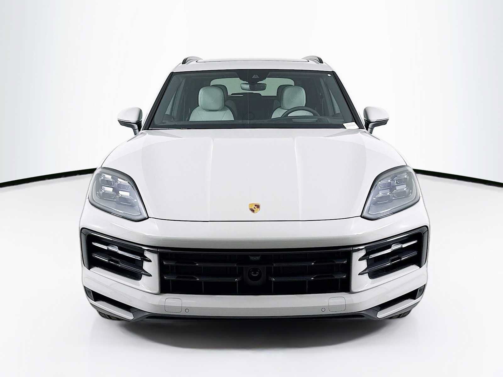 Used 2026 Porsche Cayenne AWD/4WD image 6