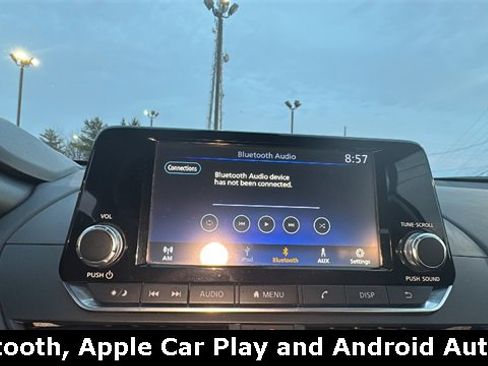 Used 2024 Nissan Altima 2.5 S image 3