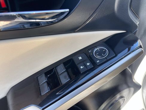 Used 2016 Lexus IS 200t w/ Navigation System Package RWD image 23