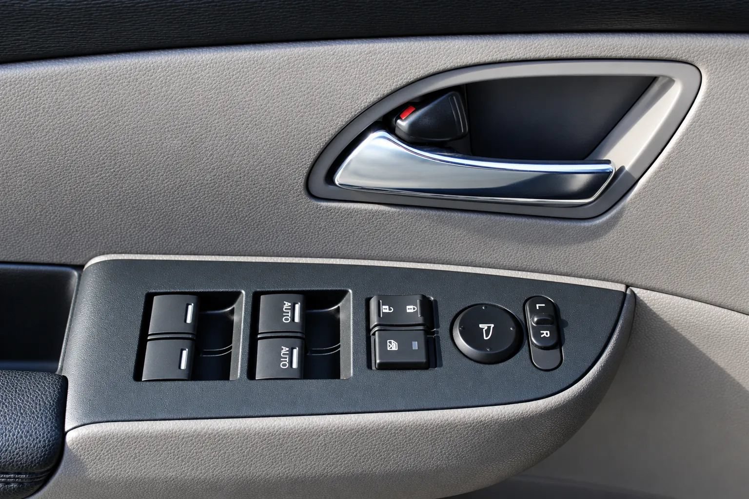 Used 2015 Honda Odyssey EX-L image 11