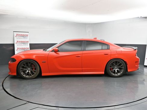 Used 2016 Dodge Charger SRT w/ Harman/Kardon Audio Group image 5