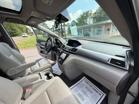 Used 2014 Honda Odyssey EX-L image 12