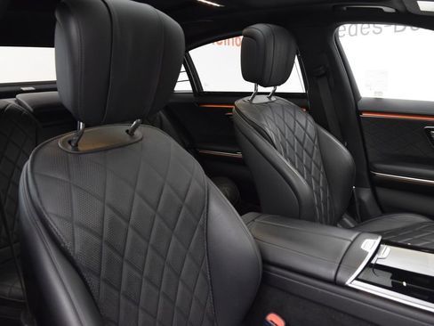 Used 2025 Mercedes-Benz S 580 4MATIC Sedan image 17
