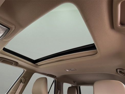 Used 2018 Toyota 4Runner SR5 Premium image 17