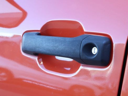 Used 2016 Toyota Tundra SR5 image 20