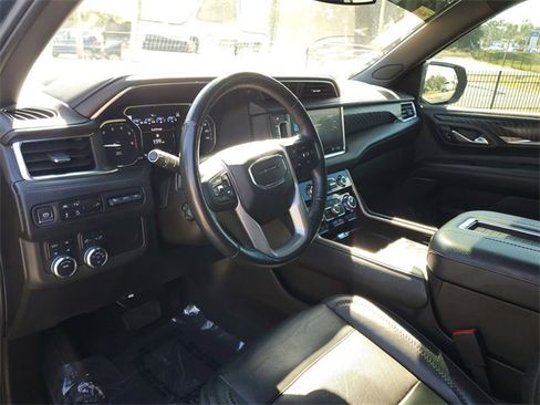 Used 2021 GMC Yukon Denali w/ LPO, Illumination Package image 12