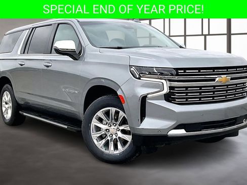 Used 2024 Chevrolet Suburban Premier image 3