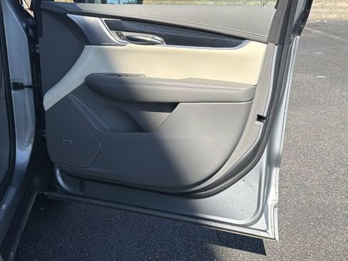 Certified 2024 Cadillac XT6 Premium Luxury image 14