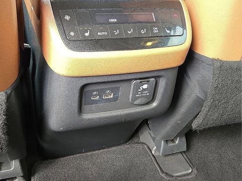 Used 2022 INFINITI QX60 Sensory w/ Vision Package image 17