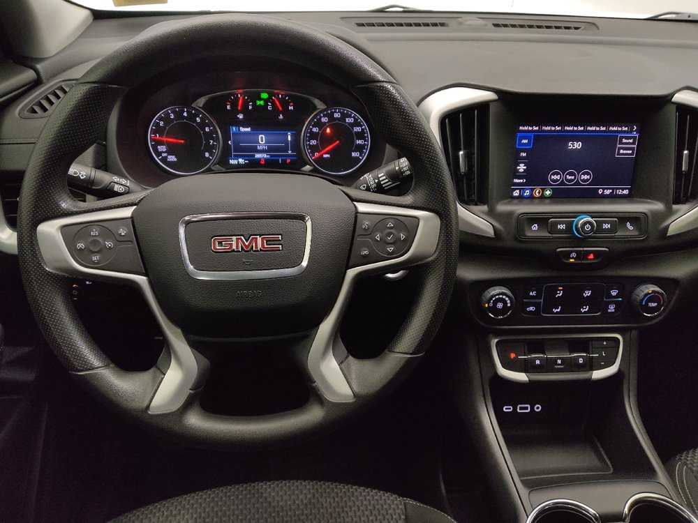 Used 2024 GMC Terrain SLE FWD image 22