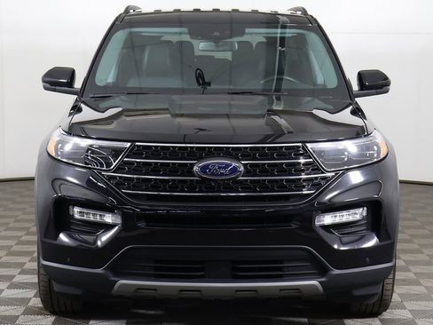 Used 2023 Ford Explorer XLT w/ Equipment Group 202A image 11