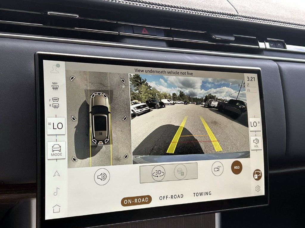 Used 2025 Land Rover Range Rover SE AWD/4WD image 27