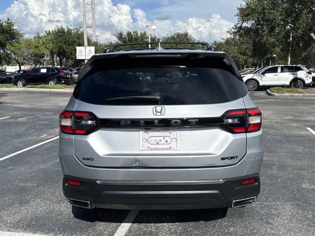Certified 2023 Honda Pilot Sport image 5