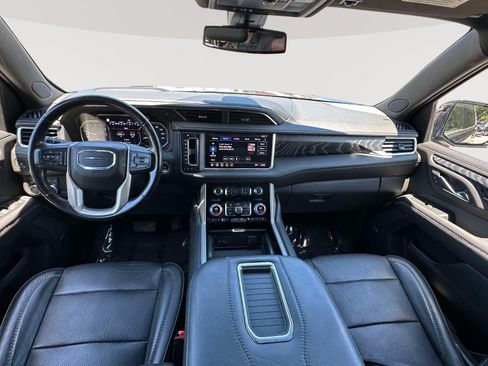 Used 2021 GMC Yukon Denali AWD/4WD image 6