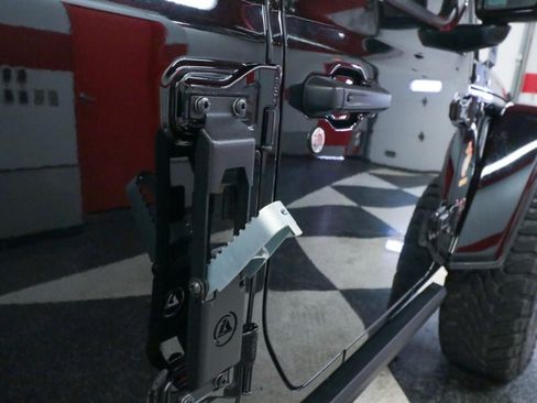 Used 2022 Jeep Gladiator Rubicon w/ LED Lighting Group AWD/4WD image 52