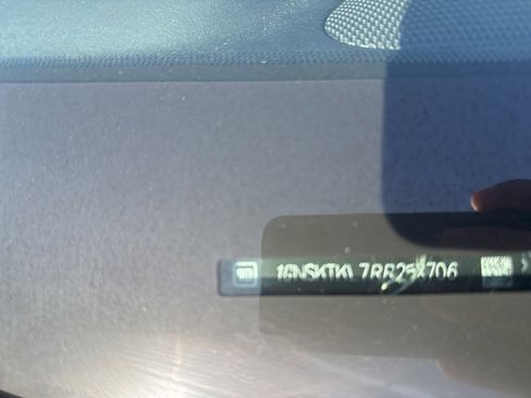 Used 2024 Chevrolet Tahoe High Country image 8