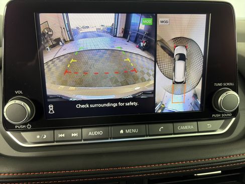 Used 2025 Nissan Rogue SV w/ Rock Creek Premium Package image 19