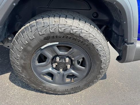 Used 2018 Jeep Wrangler Sport AWD/4WD image 7