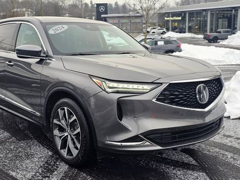 Used 2024 Acura MDX SH-AWD w/ Technology Package image 2