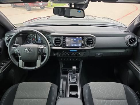 Used 2023 Toyota Tacoma TRD Sport w/ Technology Package AWD/4WD image 14