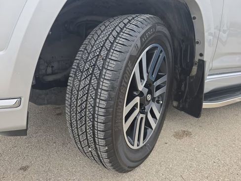 Used 2022 Toyota 4Runner Limited image 32