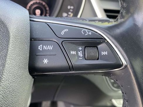 Used 2018 Audi Q5 Prestige w/ Prestige Package image 26