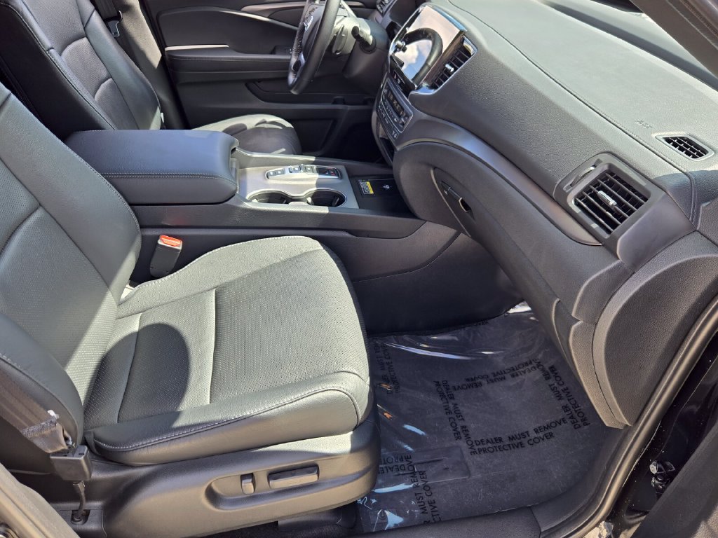 Used 2024 Honda Passport EX-L image 19