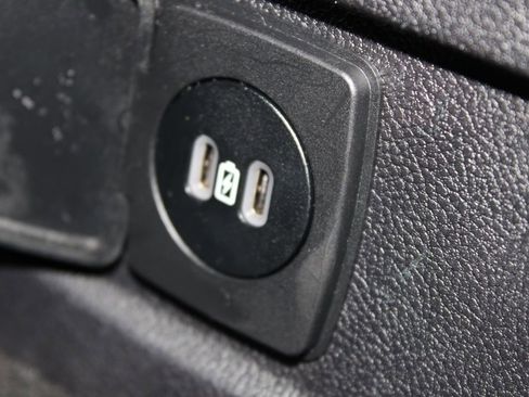 Used 2024 Lincoln Corsair AWD image 33