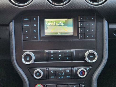 Used 2023 Ford Mustang Convertible image 17