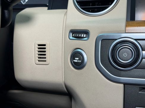 Used 2016 Land Rover LR4 HSE image 28