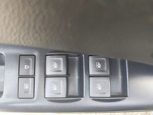 Used 2021 GMC Canyon Elevation Standard image 16