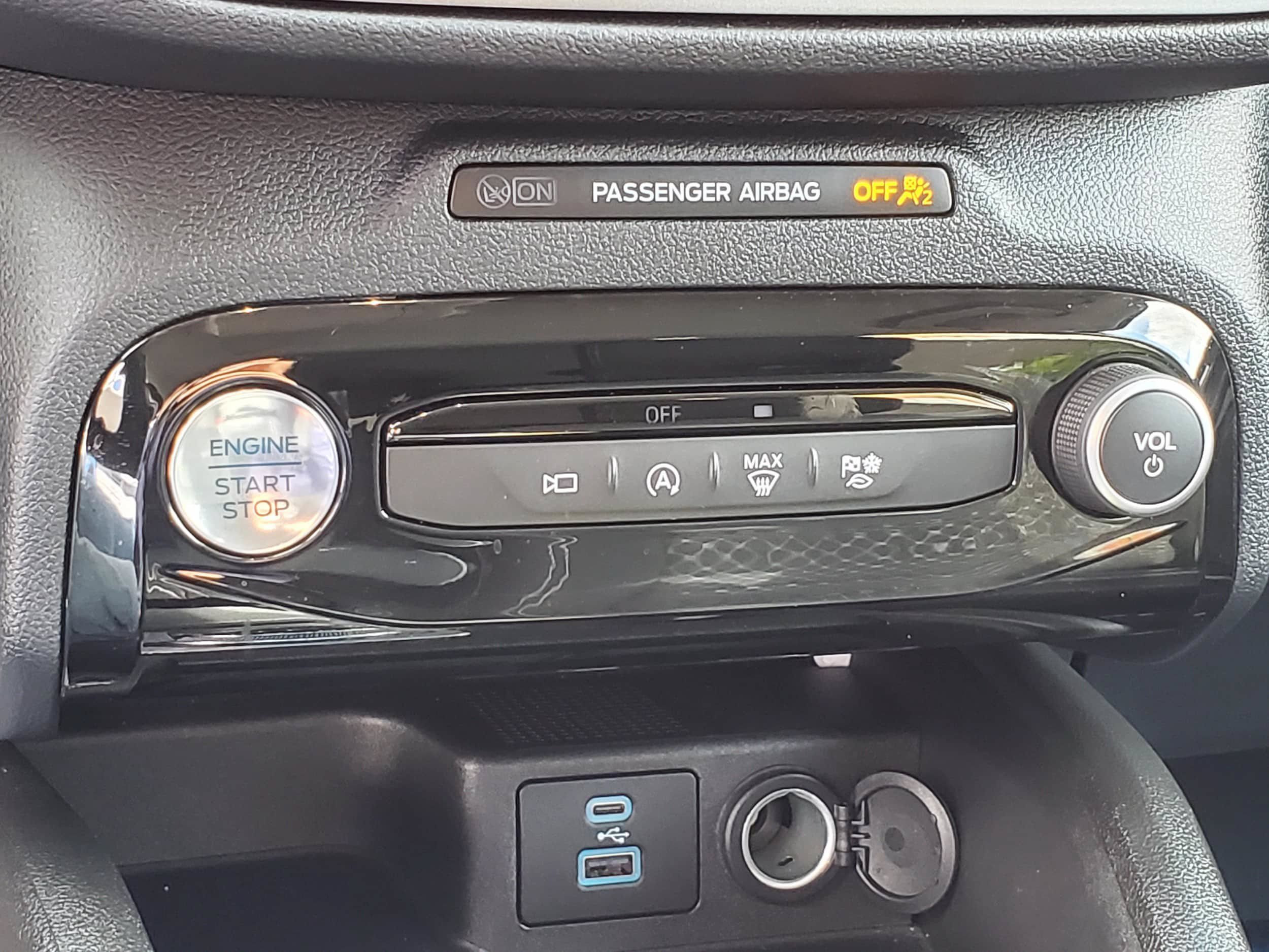 Used 2023 Ford Escape Active w/ Tech Pack #2 AWD/4WD image 22