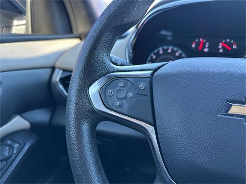 Used 2023 Chevrolet Traverse LS image 24