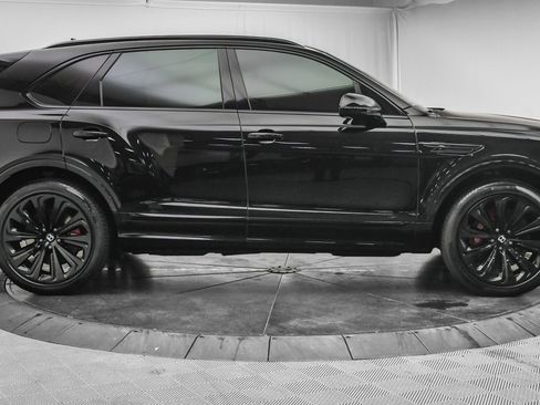 Certified 2022 Bentley Bentayga image 5