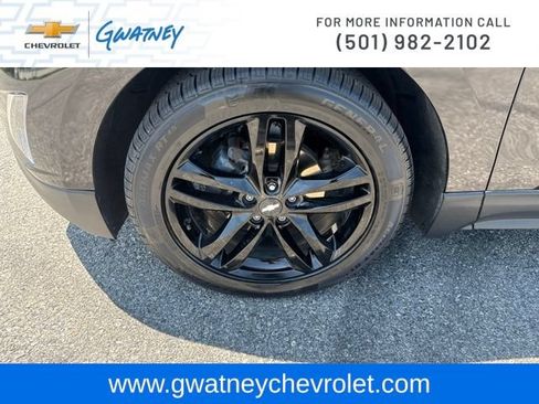 Used 2020 Chevrolet Equinox LT w/ Midnight Edition FWD image 9