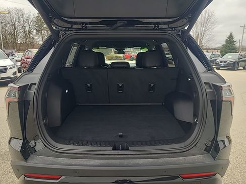 Used 2025 Chevrolet Equinox RS image 16