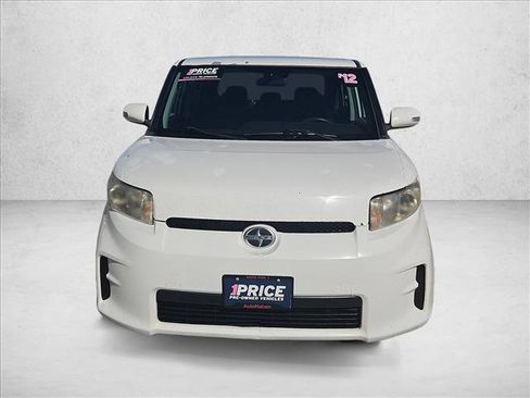Used 2012 Scion xB image 2