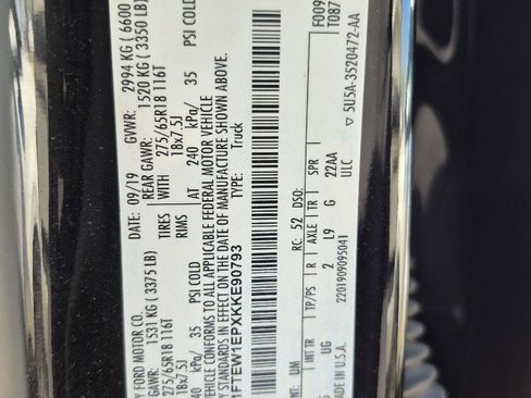 Used 2019 Ford F150 XLT w/ Equipment Group 302A Luxury image 5