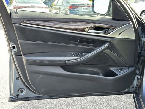 Used 2020 BMW 530i xDrive w/ Executive Package image 12